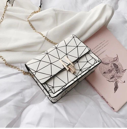 Bolsa de Ombro Feminina Pequena Camille Berny