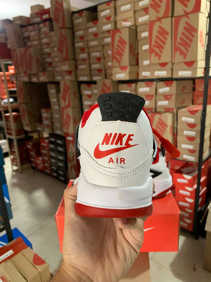 Air Jordan 4 - Fire Red Vermelho e Branco